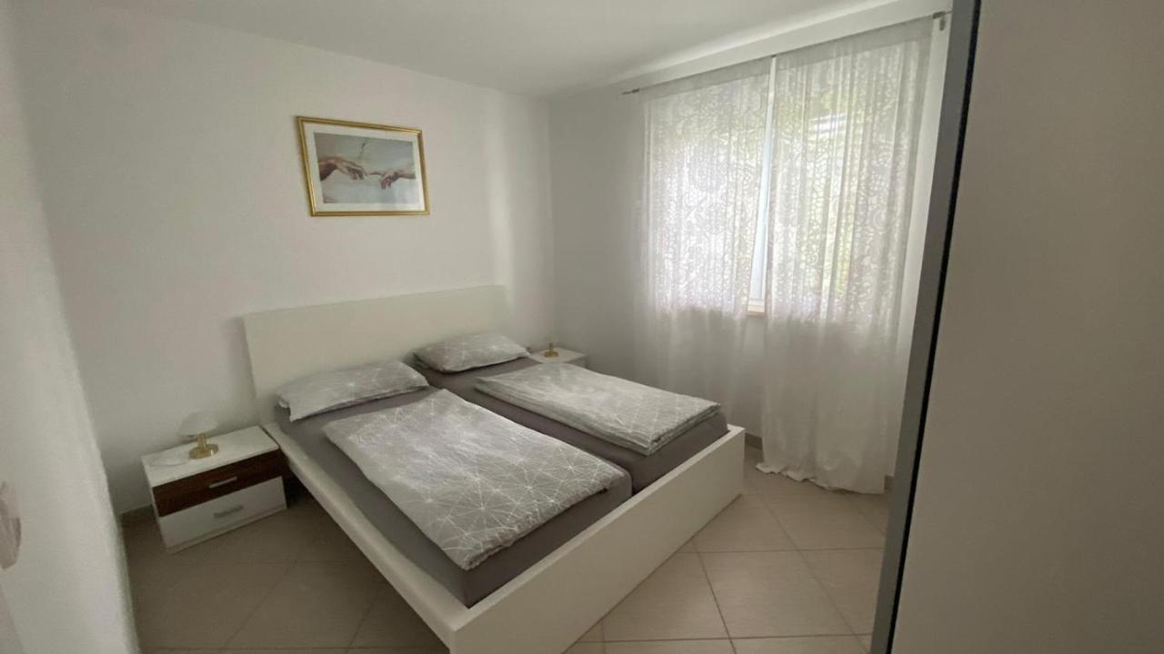 Vila Luca Island Krk / マリンスカ エクステリア 写真
